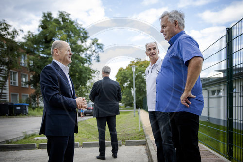 Olaf Scholz besucht Fortuna Babelsberg e.V.