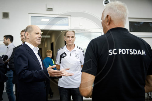 Olaf Scholz besucht Fortuna Babelsberg e.V.