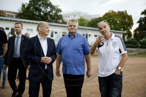 Olaf Scholz besucht Fortuna Babelsberg e.V.