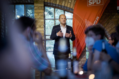 Olaf Scholz bei Buergergespraech