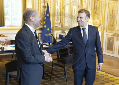 BM Scholz trifft Emmanuel Macron in Paris