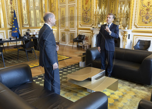 BM Scholz trifft Emmanuel Macron in Paris