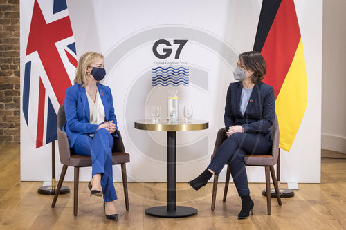 Baerbock trifft GB Aussenministerin