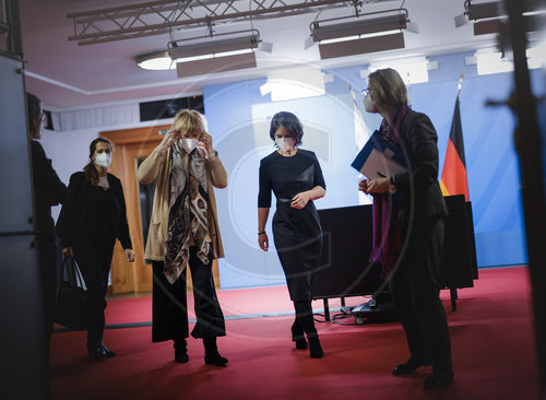 Annalena Baerbock trifft Helga Schmid