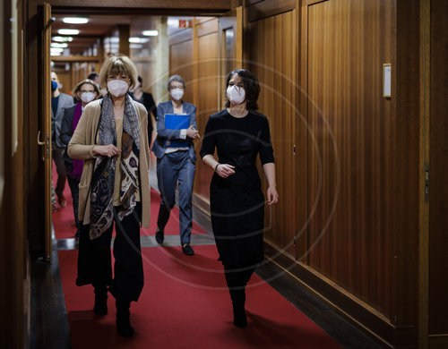 Annalena Baerbock trifft Helga Schmid