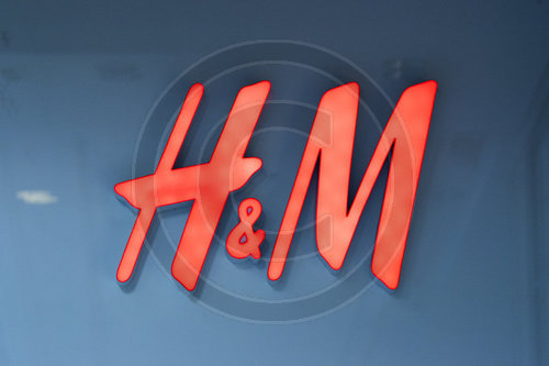 H und M