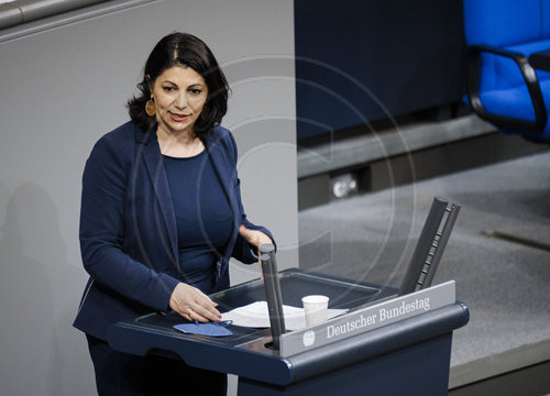 Derya Tuerk-Nachbaur