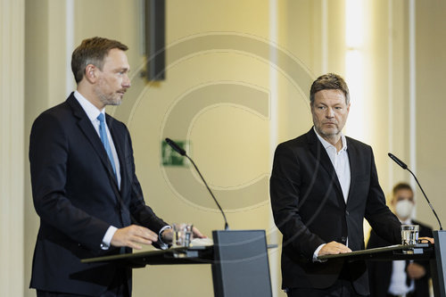 Pressekonferenz zu Wirtschaftshilfen