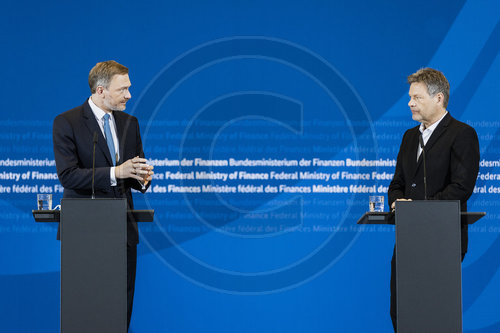 Pressekonferenz zu Wirtschaftshilfen