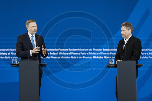 Pressekonferenz zu Wirtschaftshilfen