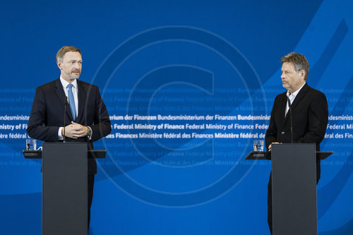 Pressekonferenz zu Wirtschaftshilfen