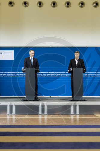 Pressekonferenz zu Wirtschaftshilfen