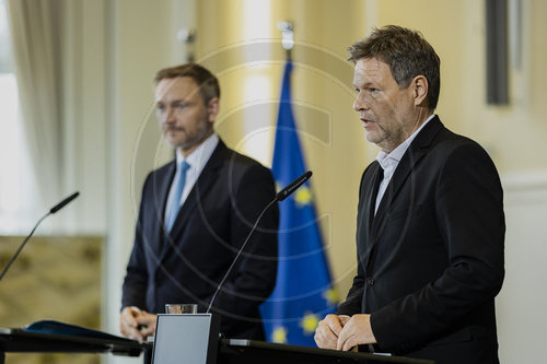 Pressekonferenz zu Wirtschaftshilfen