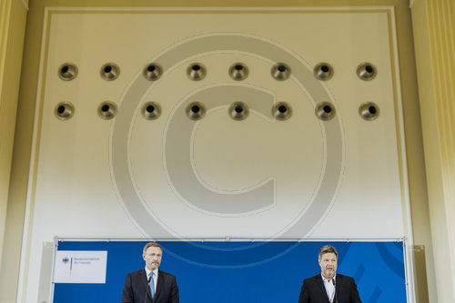 Pressekonferenz zu Wirtschaftshilfen