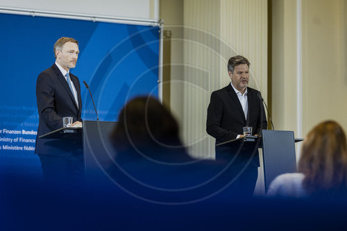 Pressekonferenz zu Wirtschaftshilfen