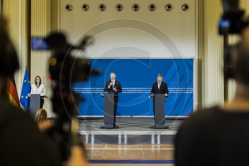 Pressekonferenz zu Wirtschaftshilfen