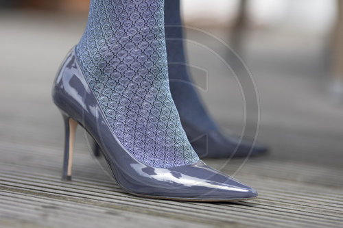 Thema: Pumps, Stumpfhose, Stiletto