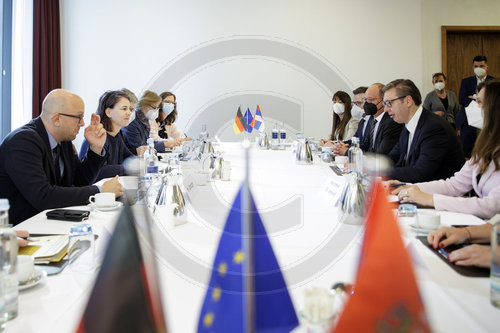 BMin Baerbock trifft SRB StP Vucic