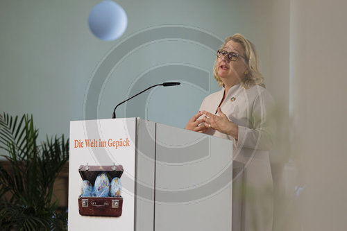 Svenja Schulze (SPD), Bundesministerin fuer wirtschaftliche Zusammenarbeit und Entwicklung, besucht den Freiwilligendienst  AGIAMONDO e.V.