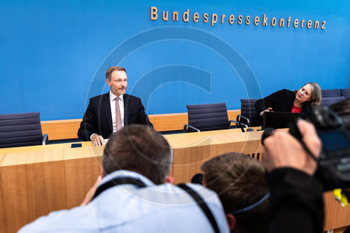 Bundesfinanzminister Christian Lindner in der BPK Vorstellung Entwurf Bundeshaushalt 2023