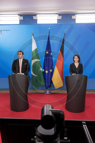 Bundesaussenministerin Annalena Baerbock Pressekonferenz mit AM Pakistan