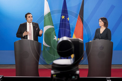 Bundesaussenministerin Annalena Baerbock Pressekonferenz mit AM Pakistan