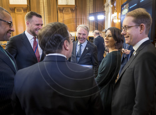 NATO AussenministerInnen in Bukarest