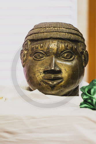 Uebergabe der Benin-Bronzen an Nigeria