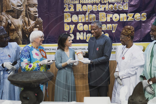 Uebergabe der Benin-Bronzen an Nigeria
