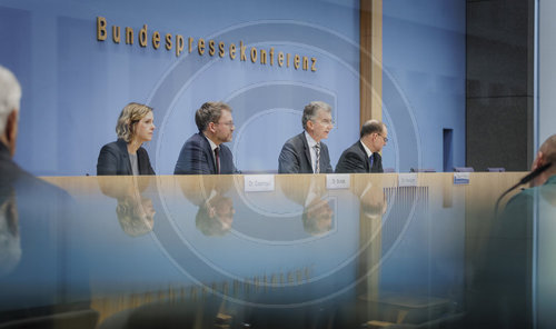 Bundespressekonferenz zur bevorstehenden Muenchner Sicherheitskonferenz und zum Munich Security Report 2023