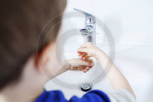 Haende waschen bei Kindern
