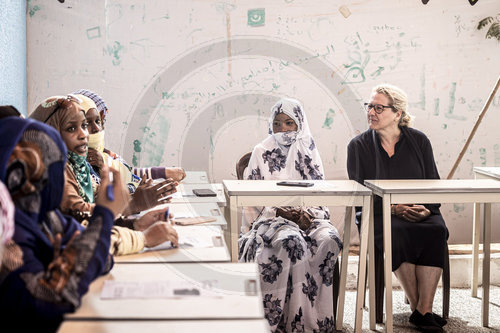 Bundesentwicklungshilfeministerin Svenja Schulze im Rahmen einer Reise in die Sahel-Region nach Mauretanien und Nigeria