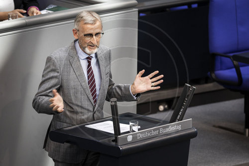 Innenminister des Freistaates Sachsen, Armin Schuster spricht im Deutschen Bundestag