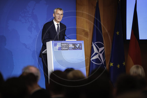 Jens Stoltenberg - NATO Cyberkonferenz