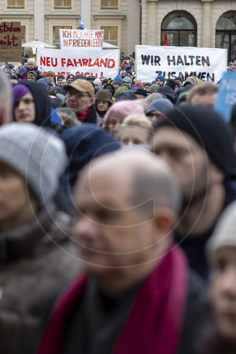 BK Scholz bei der Kundgebung - Potsdam wehrt sich