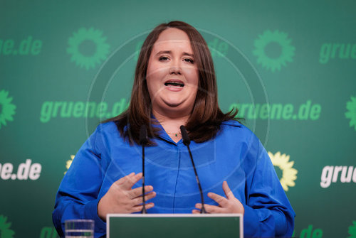 Gruenen-Vorsitzende Ricarda Lang gibt Pressekonferenz