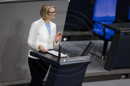 Anja Karliczek, CDU,  MdB, spricht im Deutschen Bundestag