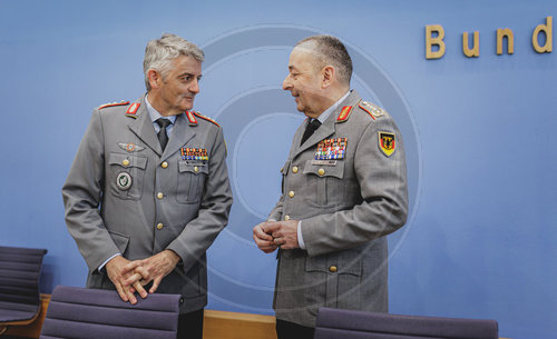 General Carsten Breuer und Generalleutnant Alexander Sollfrank
