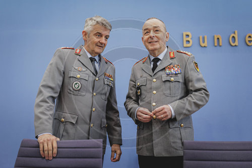 General Carsten Breuer und Generalleutnant Alexander Sollfrank