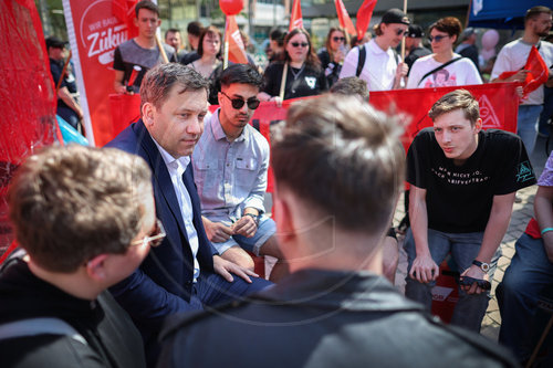 Lars Klingbeil (SPD) bei DGB Kundgebung in Chemnitz