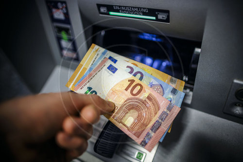 Bargeld am Geldautomaten
