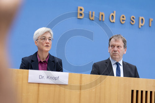 Dr. Hans-Martin Henning, Dr. Brigitte Knopf