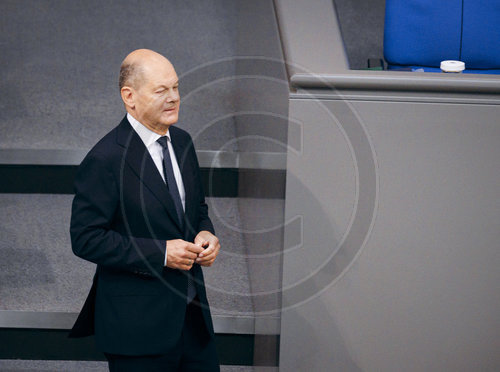 Bundeskanzler Olaf Scholz gibt Regierungserklaerung