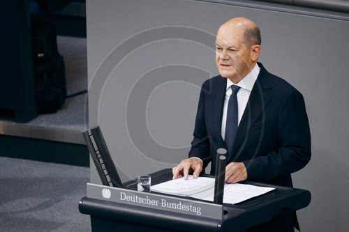 Bundeskanzler Olaf Scholz gibt Regierungserklaerung