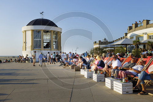 Touristen entspannen