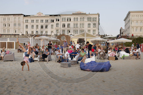 Touristen auf Borkum