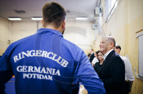 Olaf Scholz besucht RC Germania