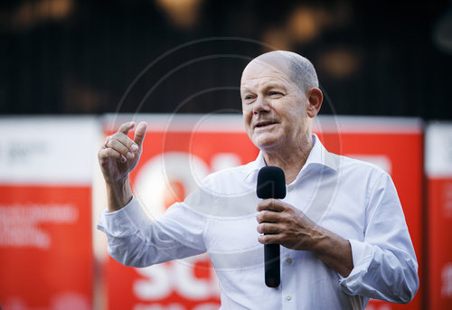 Olaf Scholz in Seelow bei einem Buergerdialog