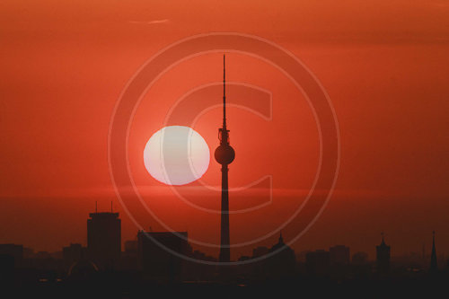 Sonnenaufgang in Berlin