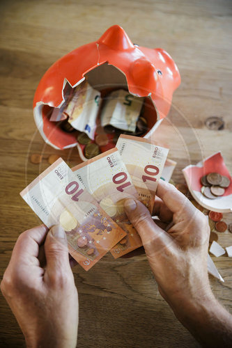 Symbolfoto Geld im Alter